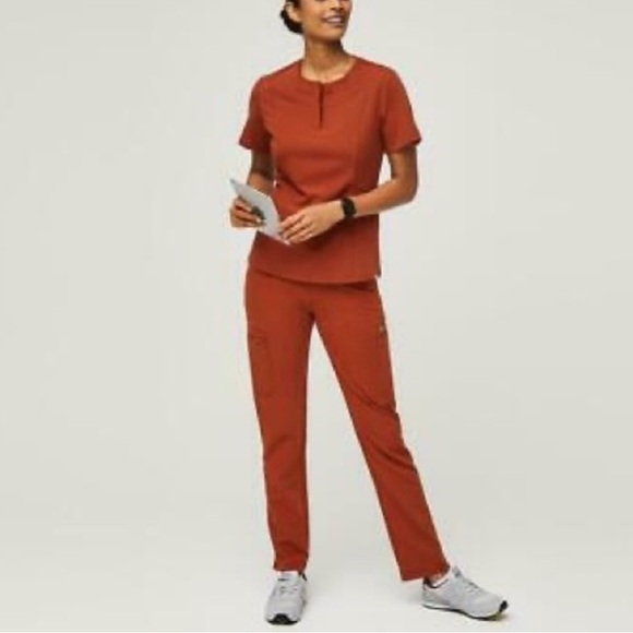 Figs Women’s Bristol Slim Henley Scrub Top - Picture 1 of 7
